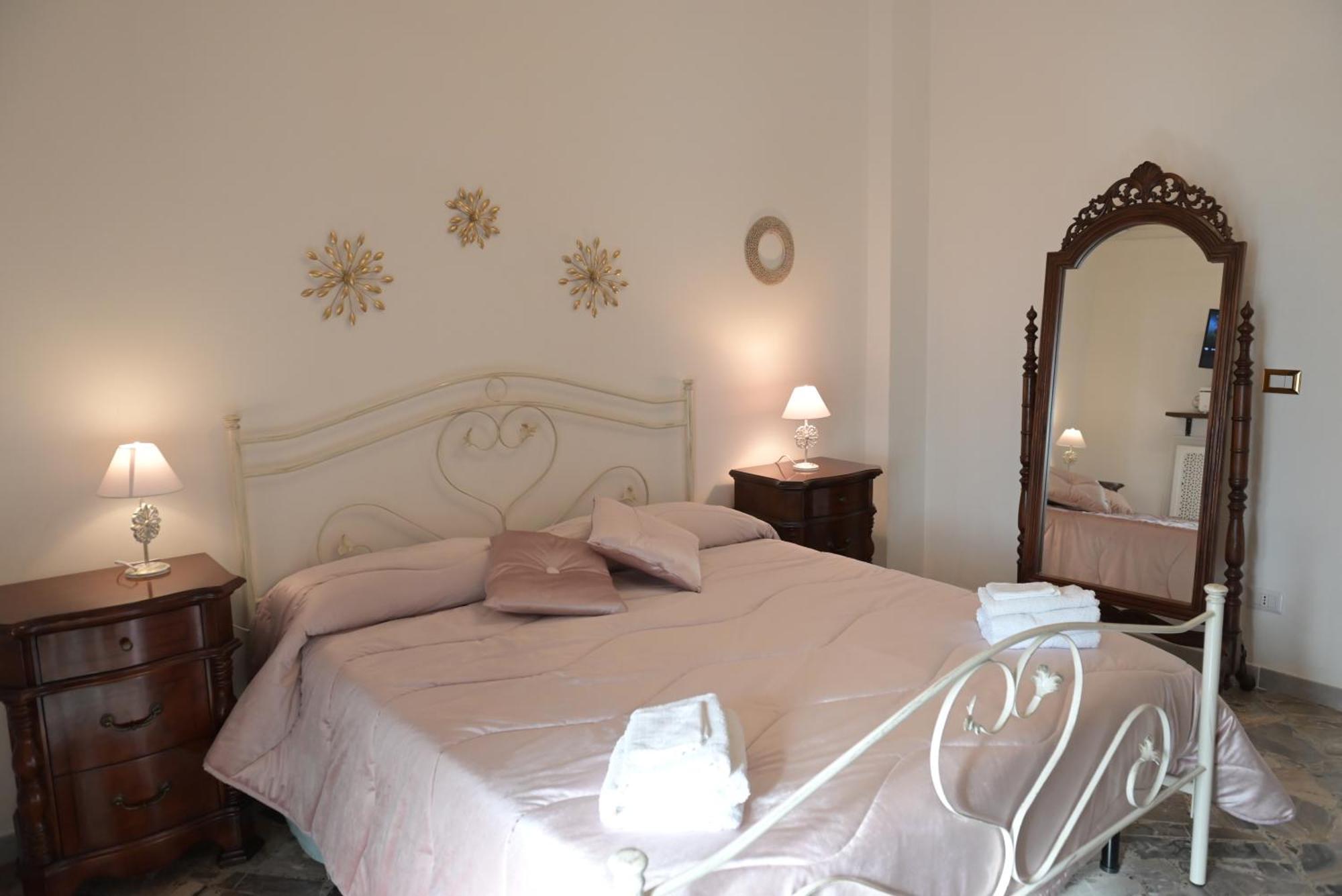 The Rooms Of Swami Bari Eksteriør bilde