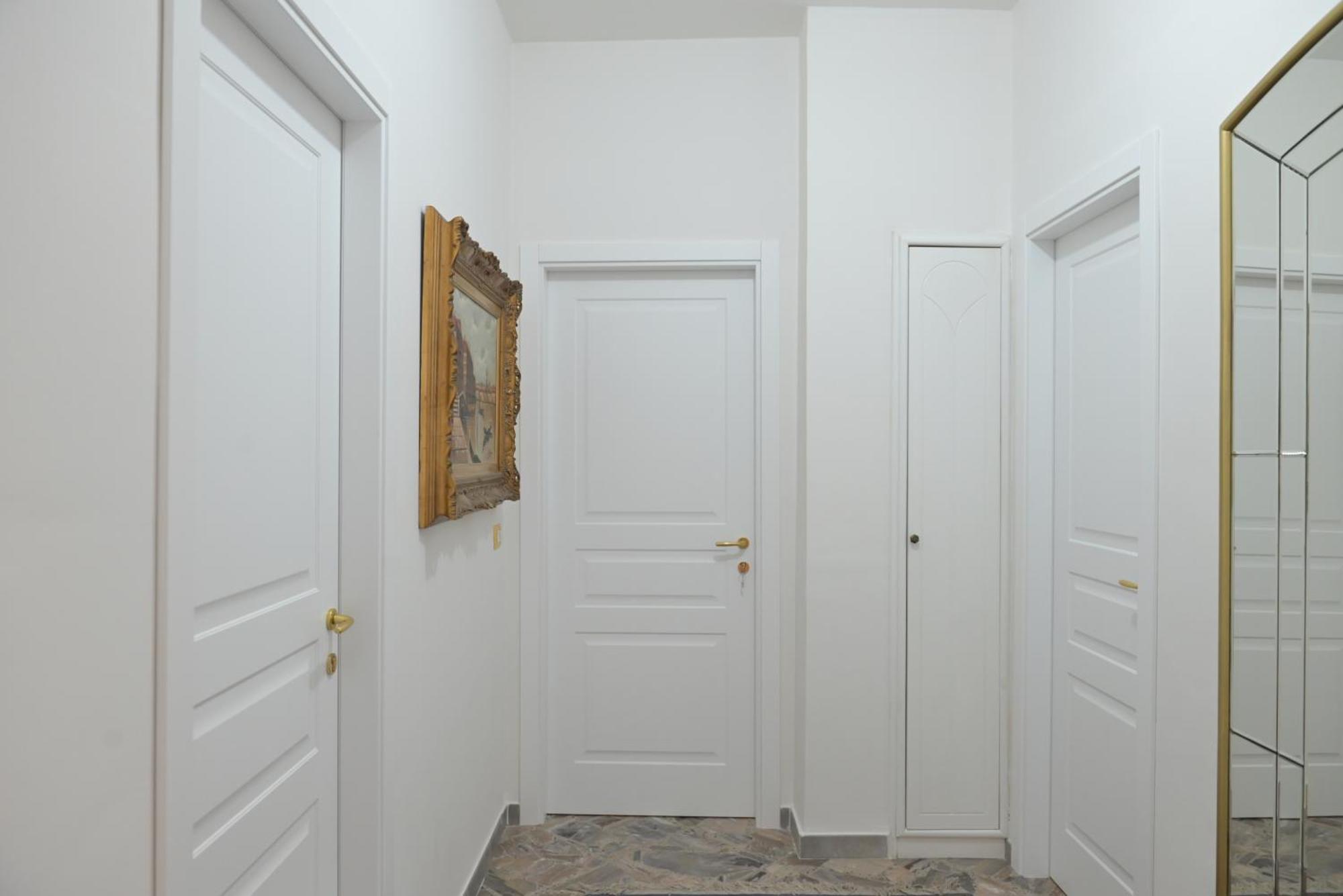 The Rooms Of Swami Bari Eksteriør bilde